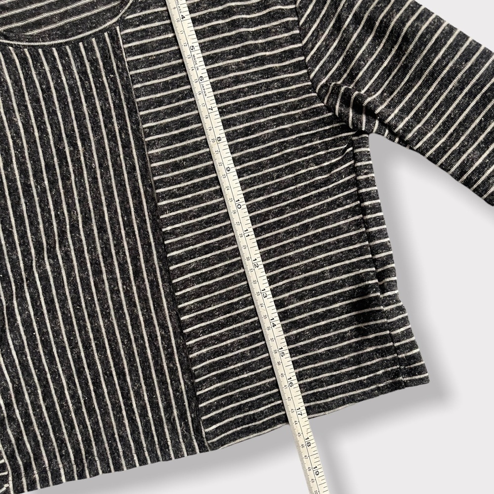 TopShop Grey Striped Cropped Top Size 2 - Picture 6 of 6